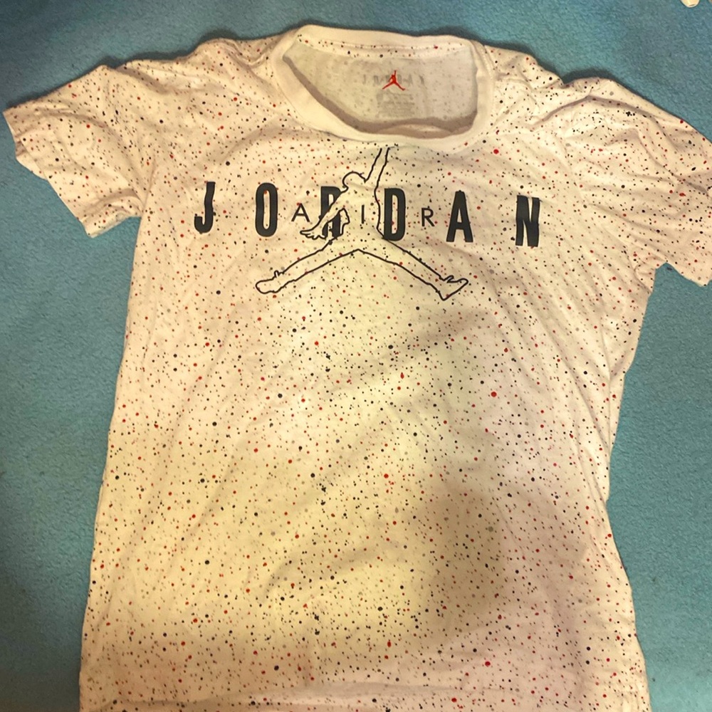 A new Jordan air t shirt boy/girl both sex